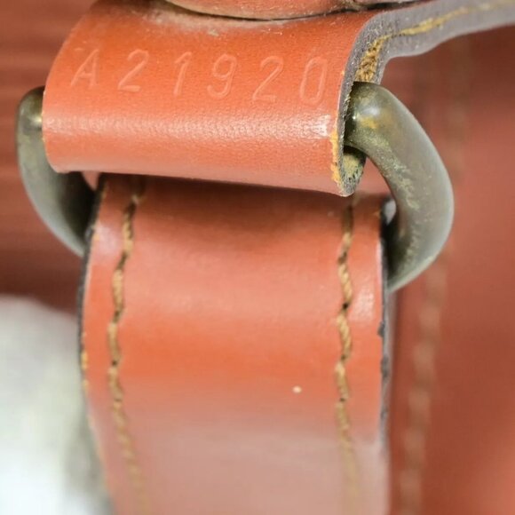 LOUIS VUITTON Petit Noe Drawstring Shoulder Bag Epi Leather Brown - Picture 9 of 16